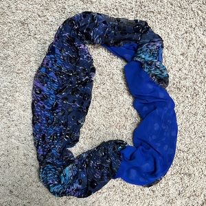 Infinity scarf